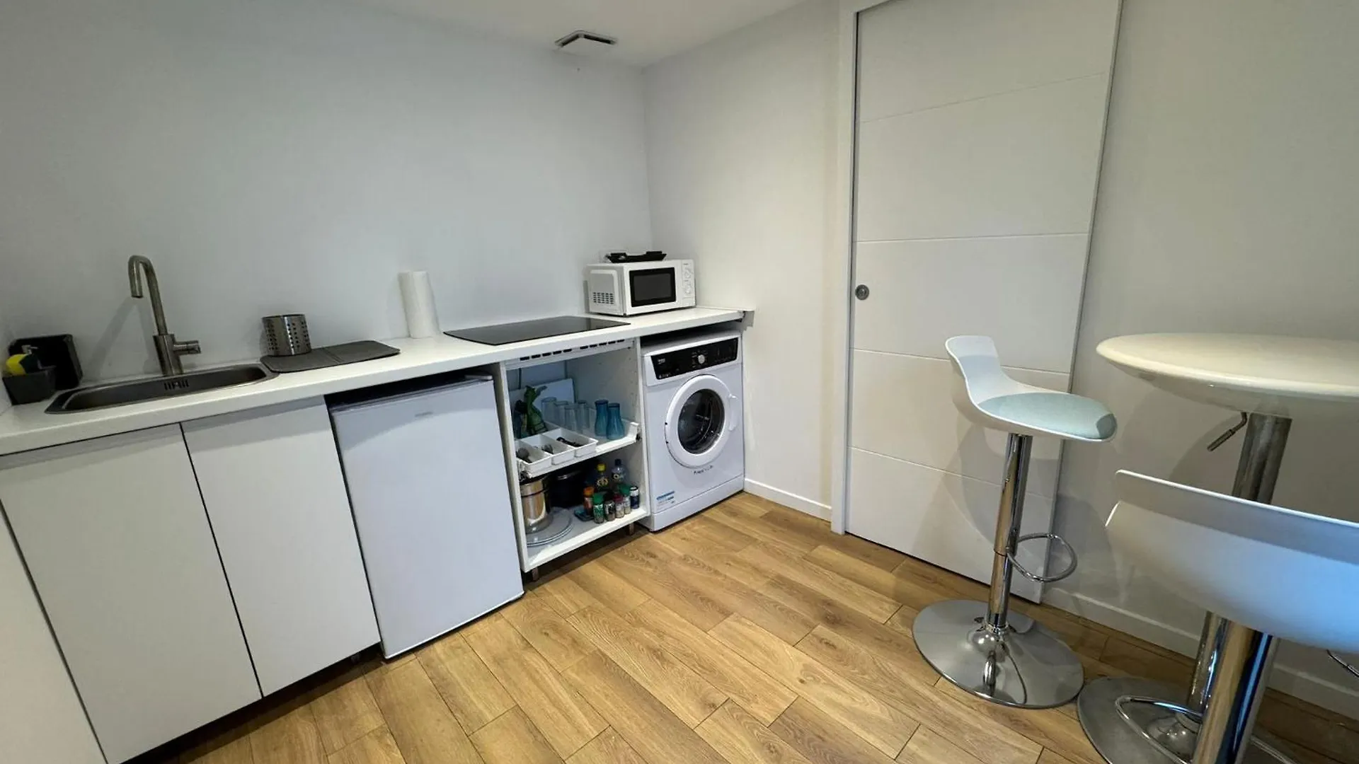 Twenty Fort Studio With Pool Lyon Villeurbanne France