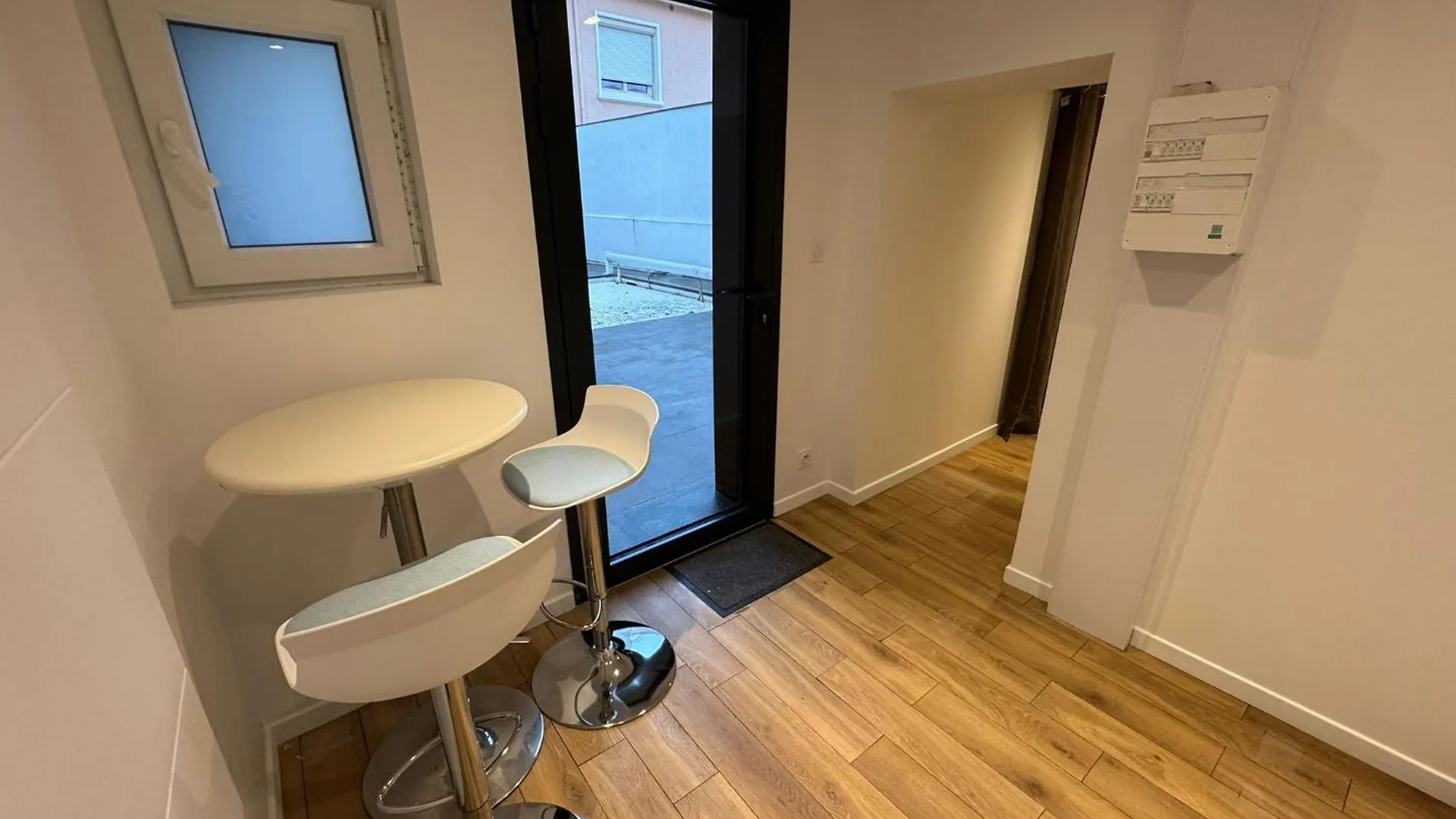 Apartment Twenty Fort Studio With Pool Lyon Villeurbanne France