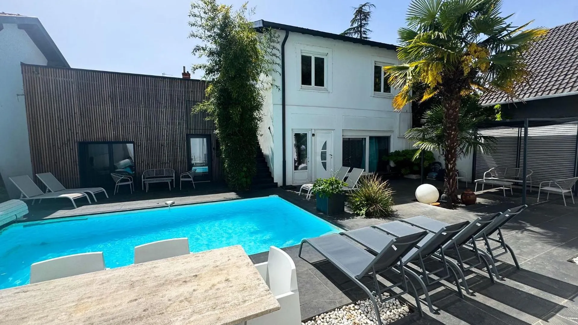 Twenty Fort Studio With Pool Lyon Villeurbanne